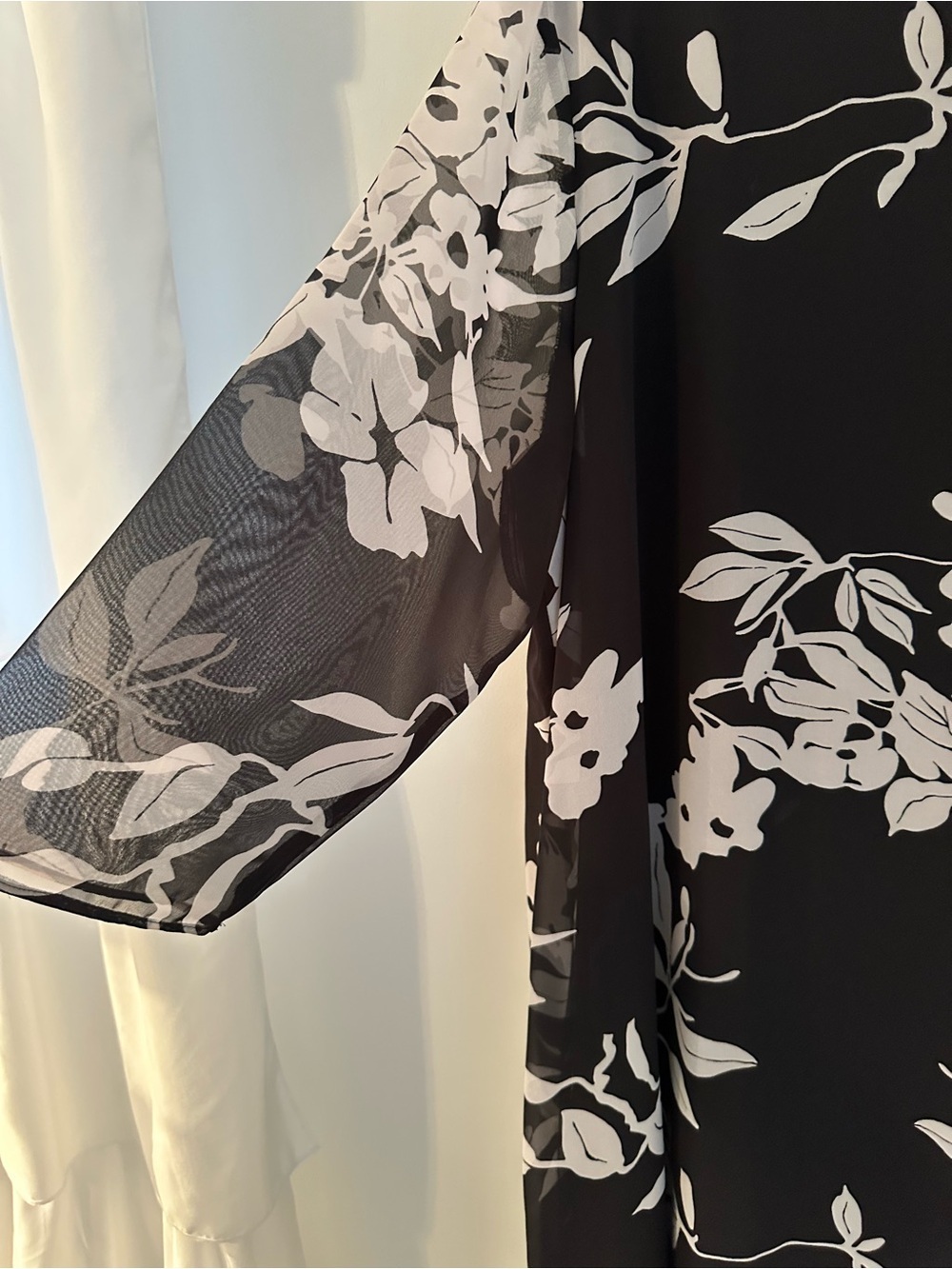 Eva Mendes NY&Company Black White Floral Dress Sheer Sleeves Women XXL - Picture 3 of 9